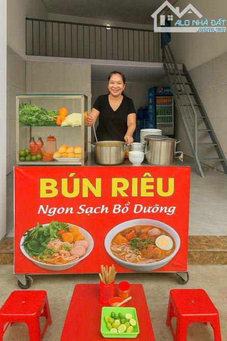 Bán nhà nhỏ 55m2 ở Tân Xuân Hóc Môn giá 800tr sẵn sổ hồng riêng - 2