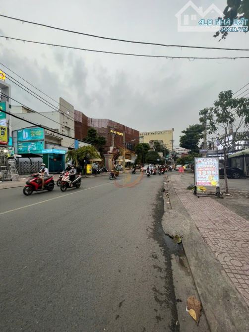 120 tỷ! Bán đất MT Đ. Nơ Trang Long, Q. BT – 12.5x35m – 560m2. - 2