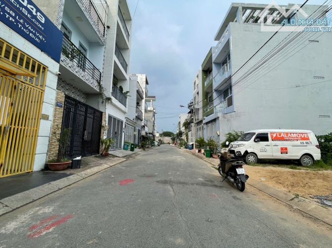 Bán đất đẹp, HXH đường Lê Văn Việt - Long Thạnh Mỹ, Quận 9. Ngay ngã ba Mỹ Thành. Giá tốt. - 2
