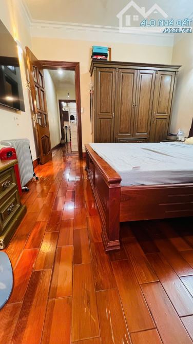 CỰC HIẾM" PHÂN LÔ CẦU GIẤY"ÔTO TRÁNH DỪNG,ĐỖ, VÀO NHÀ,KINH DOANH,2 THOÁNG  CHỈ 20,6 Tảy - 2