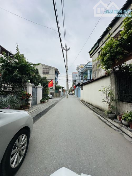 Cần bán 52m2 đất - Phân lô ô tô tránh - Tại tổ 19 Thị trấn Đông Anh  - Giá 3,7 tỷ - 2