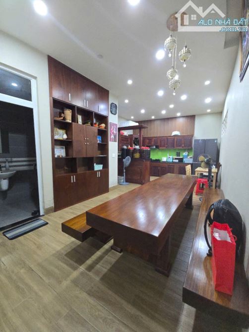 Bán nhà lầu đẹp SR, TC, đường nhựa thông, gần GX Lộc Lâm chỉ 3 tỷ 790 - 2