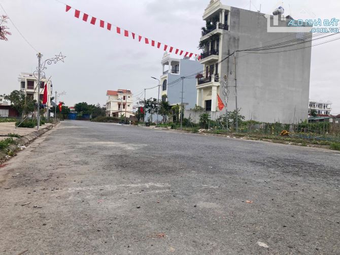 Cần bán đất TĐC ĐƯỜNG DỨA - ĐẰNG HẢI - HẢI AN . Diện tích 107m ngang 5m hướng đông giá tốt - 2