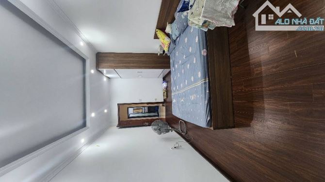 NHÀ PHỐ Trương Định - gần trường TH và THCS - gần bến xe - 2
