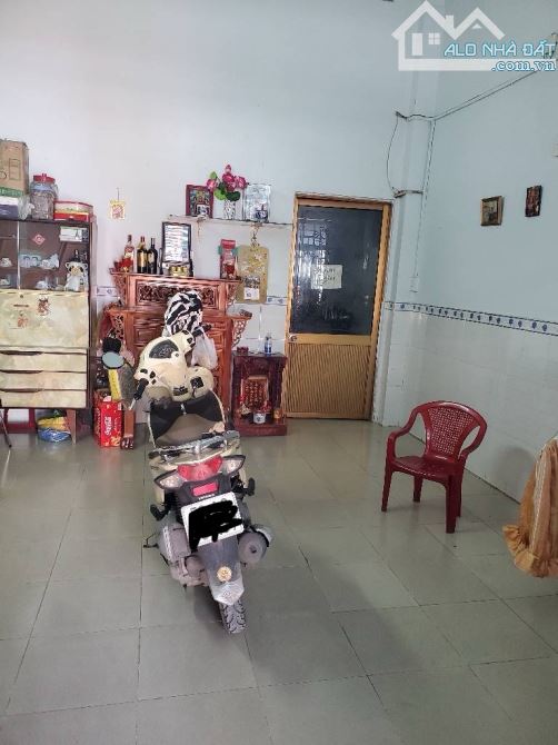 Bán gấp nhà cấp 4 tiện xây mới Hoàng Ngân, hẻm 8m, 77m2, SHR, HCĐ, chỉ 7.6 tỷ. - 2