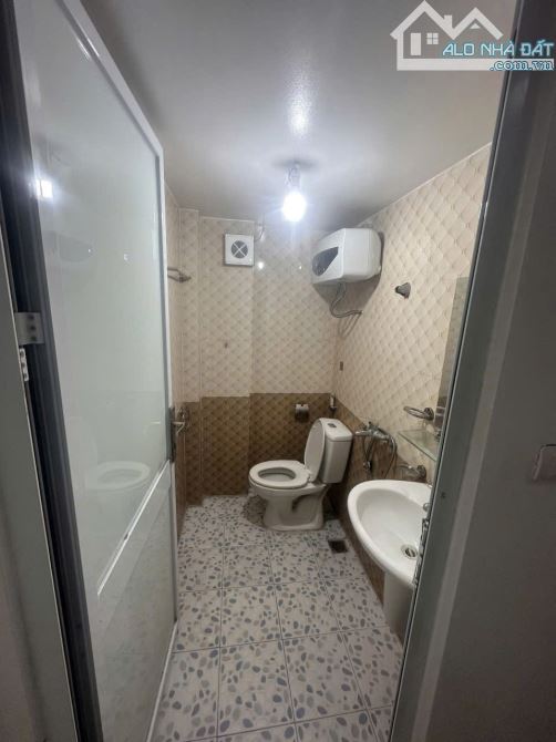 Cho thuê nhà riêng 5,5 tầng phố Đại La, Trần Đại Nghĩa - 2