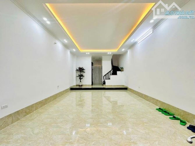 Bán nhà Vương Thừa Vũ 47m², 7 tầng thang máy, ô tô vào nhà, kinh doanh spa vp, 21.2 tỷ - 2