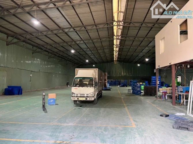 *Cho thuê kho xưởng*1800m2 gần Phạm Văn Đồng, Linh Trung, Quận Thủ Đức - 2