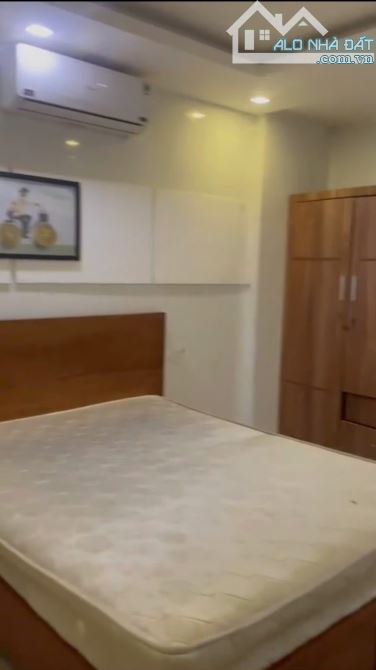• BÁN NHÀ 3T KINH DOANH LÊ HỮU TRÁC , 91M2 - 5 NGỦ , DÒNG TIỀN :20TR/THÁNG , GIÁ :8,X TỶ - 2