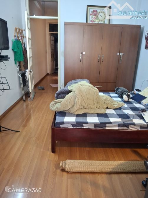 Bán Nhà Đẹp Phố Khương Đình 47 m2-4 Tầng - Giá Chỉ 7.8 Tỷ - 2