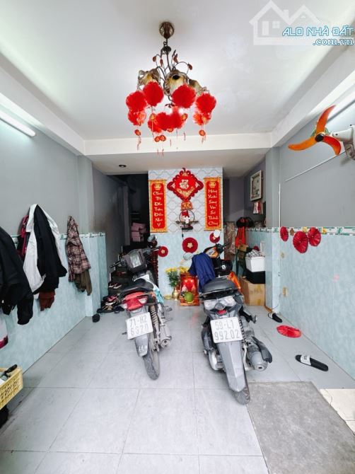 Mặt tiền kinh doanh  Dòng tiền 30 triệu tháng -6 tấm có 7 tỷ - 2