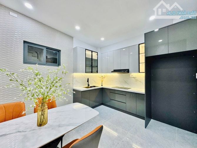 Chính chủ bán nhà 44m2 xây 3 tầng Lạc Long Quân,Tân Bình giá 2tỷ880.Gần chợ Tân Bình. - 2