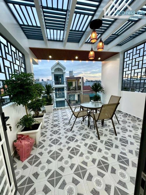 LÝ PHỤC MAN, DT 80M2, NHÀ 4 TẦNG, Ô TÔ NGỦ TRONG NHÀ, GẦN VINCOM TRẦN TRỌNG CUNG. 7,9 TỶ - 2