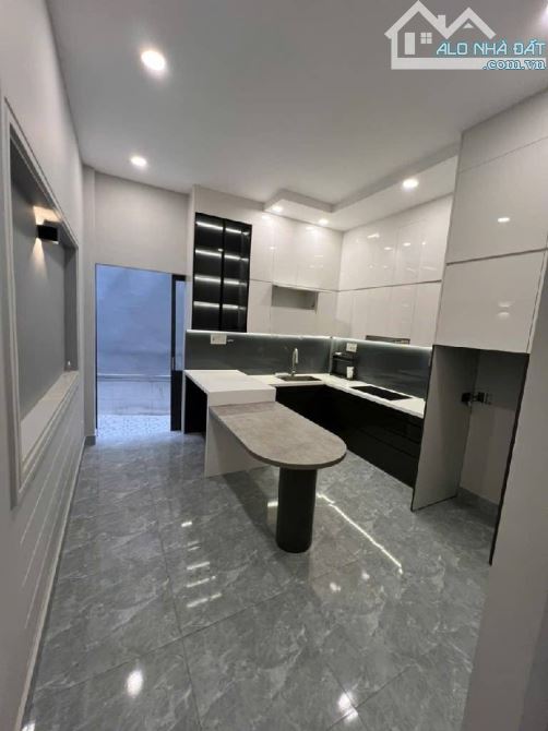 Trung Tâm Gò Vấp | Kế mặt tiền | 54m2(4x14) | Vuông A4 | Chỉ 5.28🧄TL chính chủ  Kết cấu: - 2