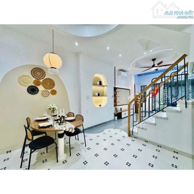 Nhà 3 tầng đẹp như tranh,full nội thất,ngay chợ Thạch Đà, GV: chỉ 4.96 tỷ - 2