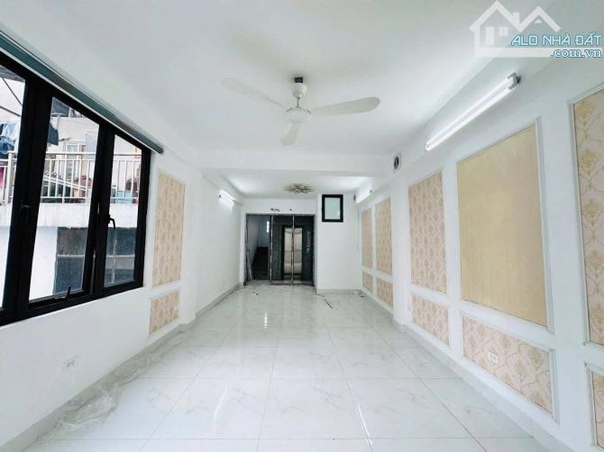 Bán gấp nhà Nguyễn Khang Cầu Giấy gần phố ngõ thông KD 55m x 7T nhỉnh 15 tỷ TL - 2
