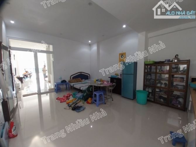 CHỈ 7.5 TỶ  NHÀ 4 TẦNG SÁT M.ẶT T.IỀN HUỲNH TẤN PHÁT, QUẬN 7 ,DT 5x20M,5 PN - 2