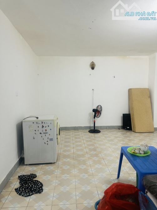 Bán căn nhà Trần Cung, Giá tốt- ở ngay, 33m², 4,6 tỷ - 2