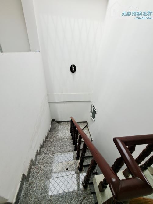 SÁT CHỢ LÊ VĂN QUỚI - CHỈ VÀI BƯỚC RA MT - 51M2 (4x13) 4 TẦNG ĐÚC ĐẸP - CHỈ NHỈNH 5 TỶ🌷 - 2
