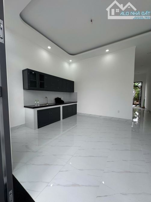 Đi định cư nước ngoài nên cần bán gấp nhà riêng mới xây chưa qua sử dụng cách Quốc lộ 1A 7 - 2