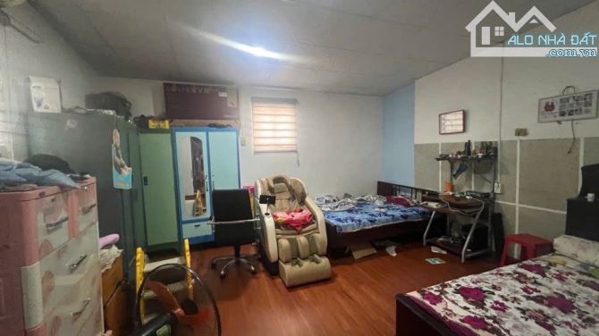 NHÀ ĐẸP 2 TẦNG, Ô TÔ TRÁNH, TRƯỜNG CHINH Q12, 63,5M2- GIÁ 4,090 TỶ - 2