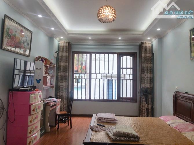 Cho thuê nhà nguyên căn ở ngõ Kim Giang, Thanh Liệt, Thanh Trì. DT 40m x 6 tầng, giá 15tr - 2