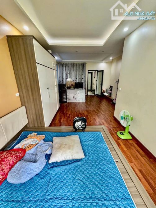 Bán nhà Nguyễn Chí Thanh 72m² ngõ ô tô tránh phân lô kinh doanh giá 21,5 tỷ - 2