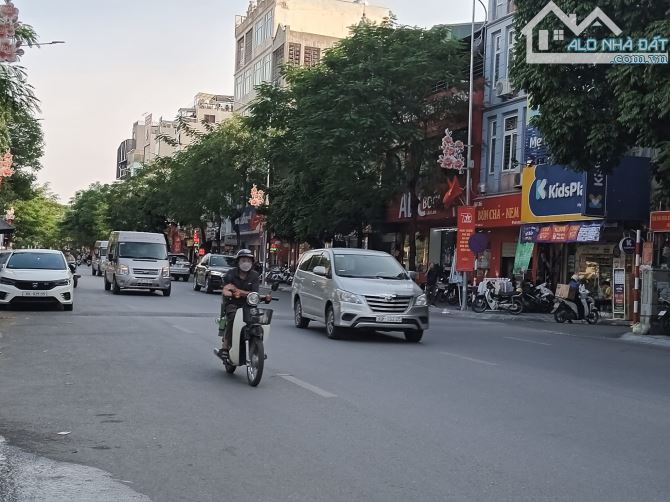 Bán Tòa Nhà Văn Phòng Mặt phố Xuân La DT 280m2 * 10 tầng * MT 12m, Giá 205 Tỷ - 3