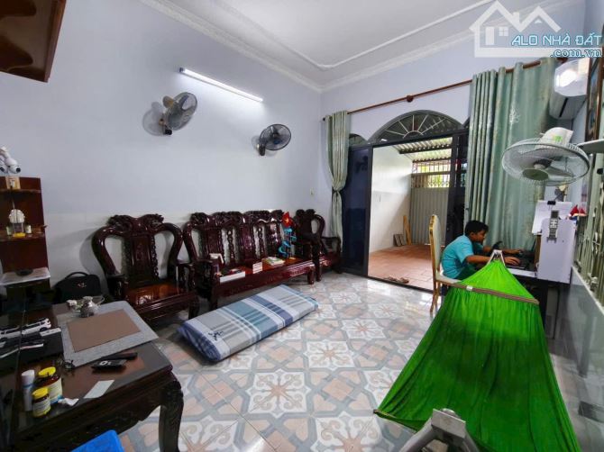 🏠CCDV-MS.N22 Bán nhà 1 trệt 1 lầu mặt tiền đường Phạm Văn Dinh p Rạch Dừa tp HCM. Giá 12 - 3