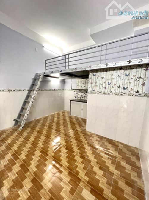 CHDV  Đỗ Xuân Hợp, 130m2, 10 phòng trọ, HXH 7c, dòng tiền 400tr/năm, 8.5t - 3