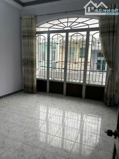 Nhà Chiến Lược, Bình Tân - Chỉ 5.4 tỷ 2 mặt tiền  ​Nhà phố 64m² (4x12m), 4 tầng, 5 phòng - 3
