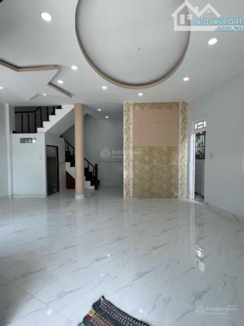 BÁN NHÀ 2 MẶT TIỀN 3 TẦNG - ĐƯỜNG 6M - NGANG 10M - 5 PHÒNG  - DÒNG TIỀN TỐT -CHỈ 6.4 TỶ - 3