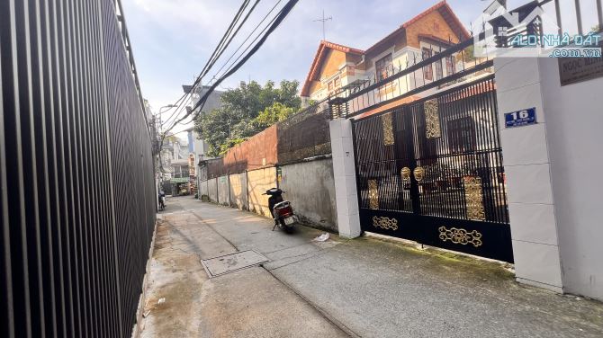 BÁN BIỆT THỰ GÒ Ô MÔI QUẬN 7 -377M2 CN - NGANG 25x14-3TẦNG- HOÀN CÔNG -26TỶ TL CHỦ - 3