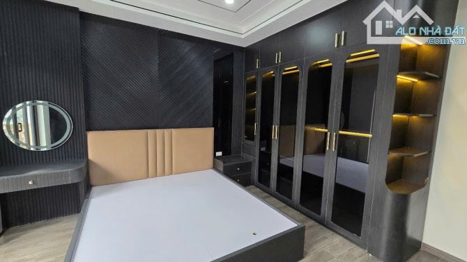 BÁN NHÀ MẶT PHỐ, Ô TÔ TRÁNH, KINH DOANH, 60M2X 5T THANG MÁY MỚI KOONG GIÁ 18,5 TỶ - 3