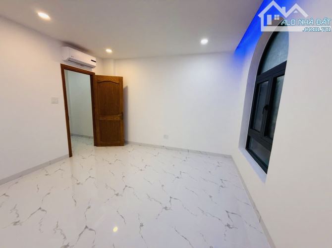 💣Lã Xuân Oai - Nhà 4 tầng BTCT mới xây - 50M2(4.55X11) - 3PN - Hẻm nhựa 1 trục 5M- 6.15Tỷ - 3