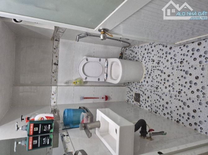 NHÀ 2TẦNG, 2PN, LÔ GÓC,NỞ HẬU HẺM ĐƯỜNG SỐ, NGUYỄN VĂN NGHI,P1(HẠNH THÔNG) CHỈ 4.8 TỶ TL. - 3