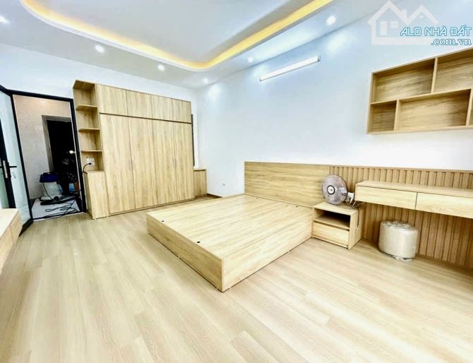BÁN NHÀ TAM HIỆP 35m×6 Tầng , thang mấy 15m ô tô tránh giá hơn 6 tỷ - 3