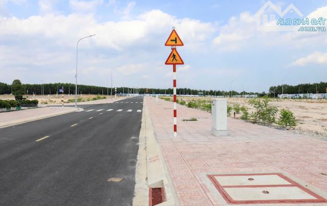 Bán 3 nền đất liền kề QL 51, SHR, 1ty450. - 3