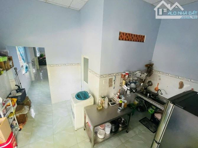 Nhà Cấp 4 ngay trung tâm Phạm Văn Cội ngay Chợ 250m2 Full thổ cư đường nhựa khu bàn cờ - 2