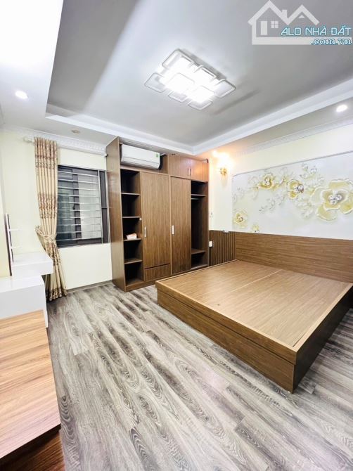 BÁN NHÀ ĐƯỜNG BÁT KHỐI 35M2, 5 TẦNG, 5.35 TỶ NGÕ NÔNG, GẦN Ô TÔ - 3