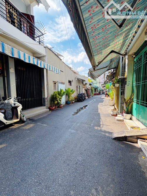 Nhà Đẹp Đón Tết - 3 Tầng - 32M2 Nở Hậu - 4.35Tỷ - Ngay Phạm Văn Chí - Văn Thân - Quận 6. - 3