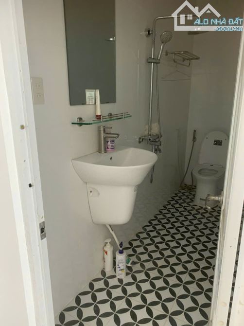 Dòng Tiền Ổn Định Nhà Phố Mặt Tiền cho thuê Nguyễn Lương Bằng - Đà Lạt - chưa đến 10 tỷ - 3