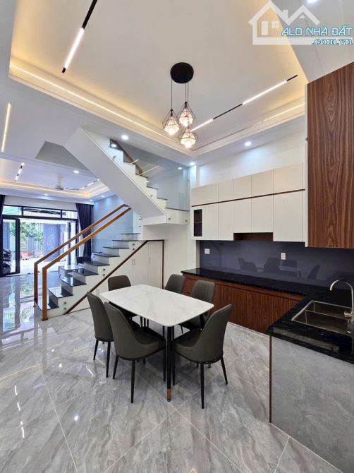 BÁN NHÀ 1 TRỆT 2 LẦU 72m2 NGAY KHU TĐC P. BỬU HOÀ chỉ 4,2 tỉ - 3