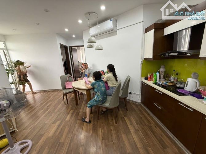 Bán căn hộ  Vinaconex 57 Vũ Trọng Phụng 109m2  8,7 tỷ - 3