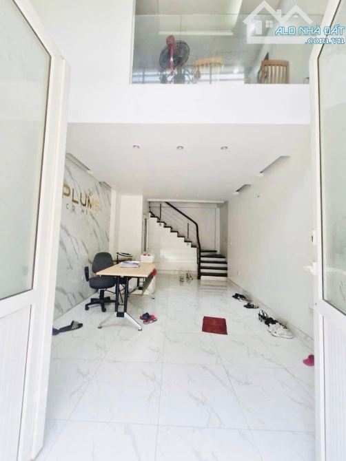 NGUYỄN VĂN TRỖI HÀ ĐÔNG NHÀ 5 TẦNG MẶT PHỐ LÔ GÓC VỈA HÈ RỘNG KINH DOANH ĐỈNH 35m 11 TỶ - 3