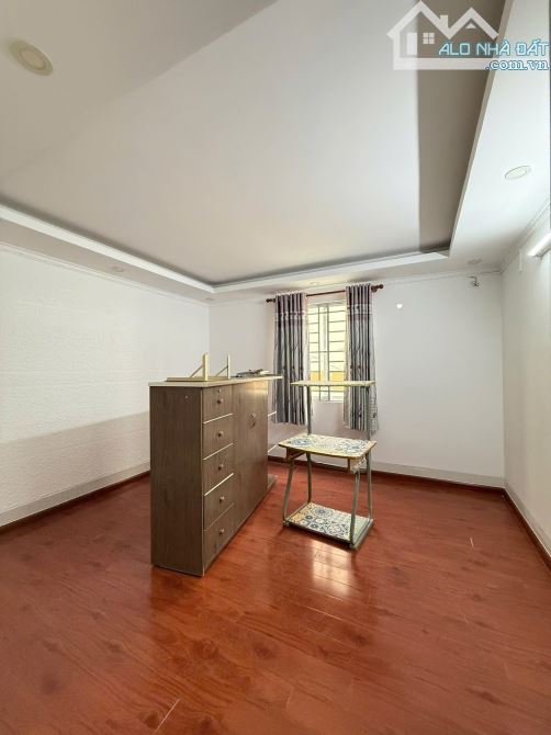 Cho thuê nhà đường số 30 khu dân cư công ty 8 - 3