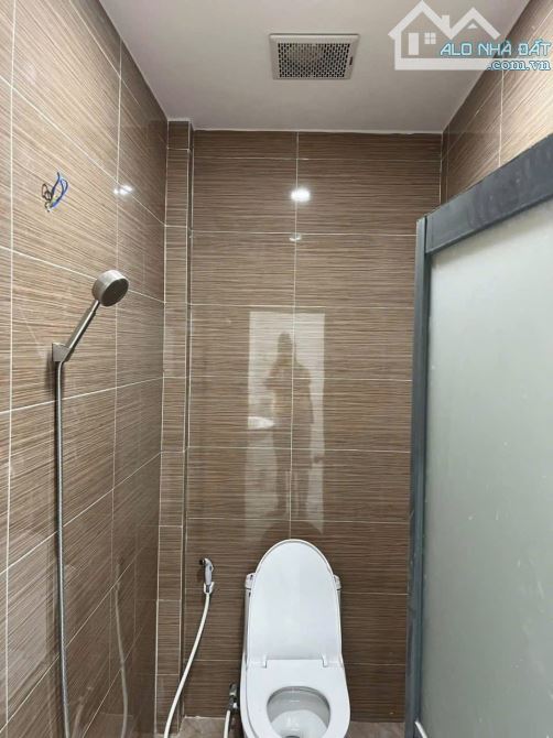 Bán gấp căn nhà Đ.Tân Xuân 6 - hóc môn - 106m2 - sổ riêng - 999 triệu - 3