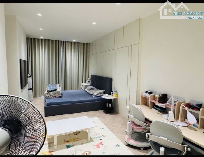 Bán nhà KHU HOÀNG CẦU 90m2, 7 tầng thang máy - 2 mặt thoáng -Ô TÔ tránh - KD nhộn nhịp - 3