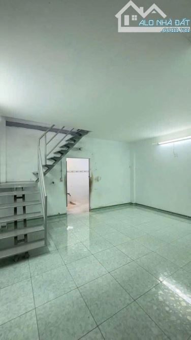 Chủ Bảy Gửi Bán Căn Nhà 1 triệt 1 gác  ở Thới Tam Thôn - Hóc Môn – Giá 870tr– SHR - 3