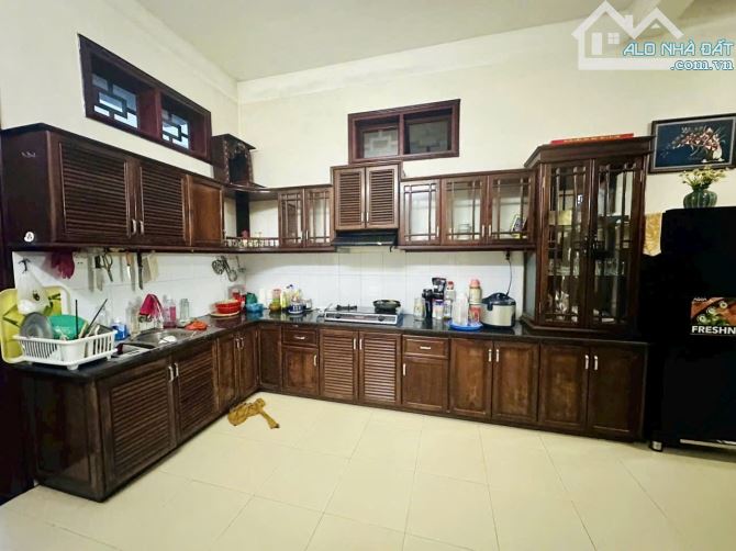 BÁN NHÀ 2 TẦNG MÁI THÁI KIỆT Ô TÔ ĐƯỜNG LÊ TRUNG ĐÌNH, TP HUẾ - nhà từ dân - 3